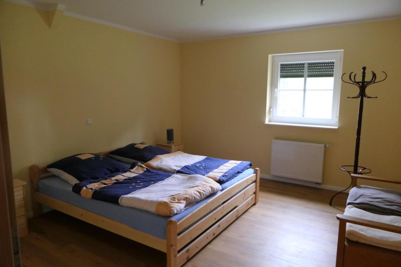 Ferienwohnung Weideglueck Osten Εξωτερικό φωτογραφία